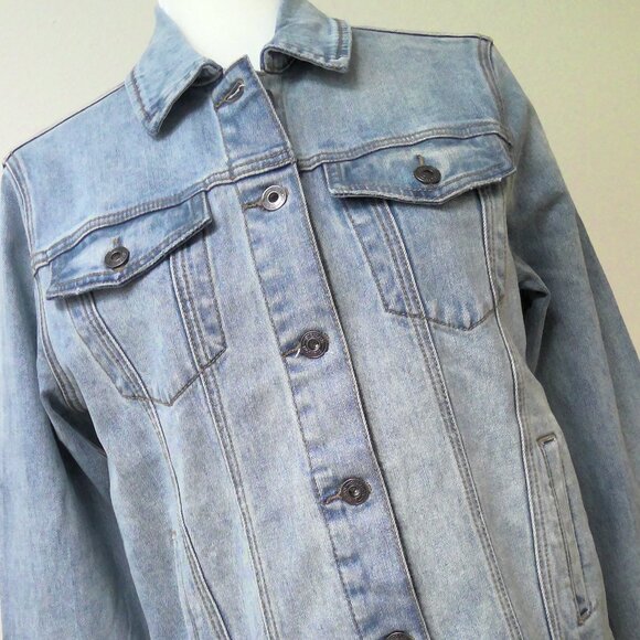 NEW Stetson Denim Jean Trucker Jacket Western Embroidered Back Women's Small - Picture 2 of 9